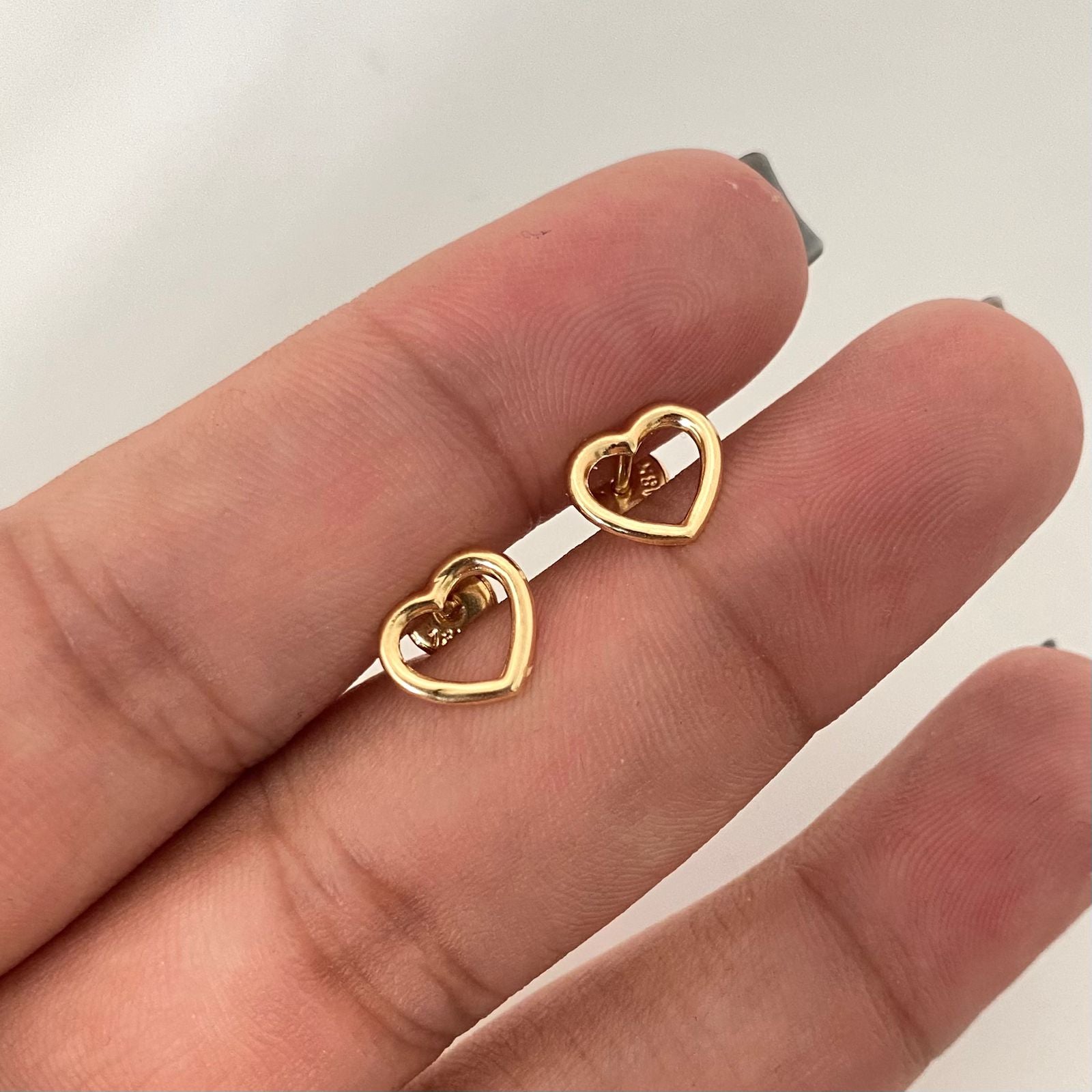 Topos corazon silueta Oro amarillo 18k 0,65 Gr / 8,8 mm