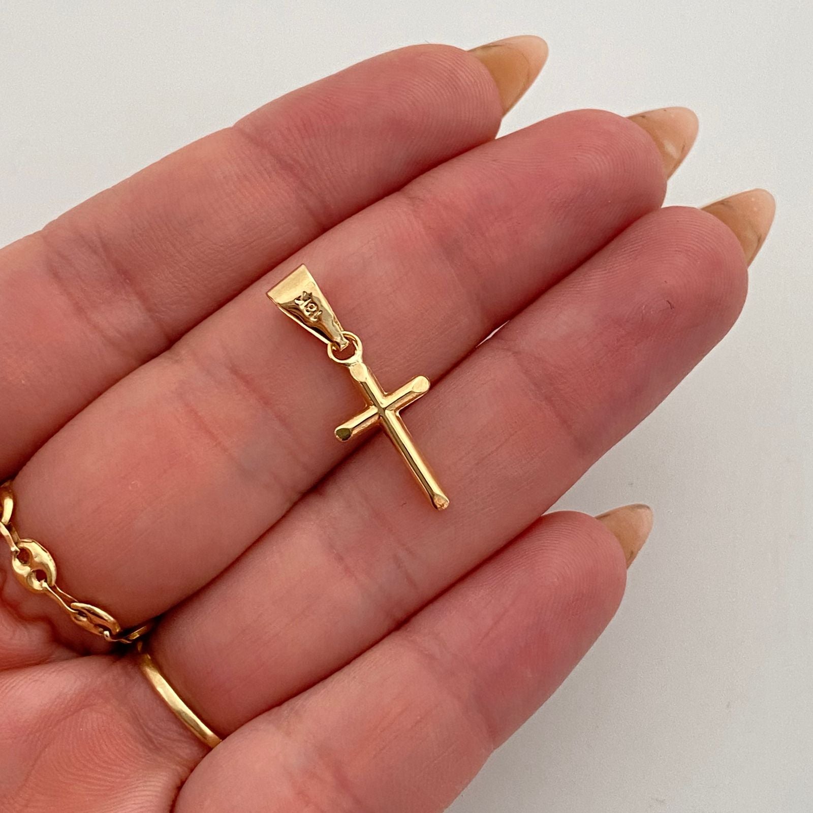 Dije cruz lisa  Oro amarillo 18k 0,45 Gr / 9,4 mm / 2,5 Cm