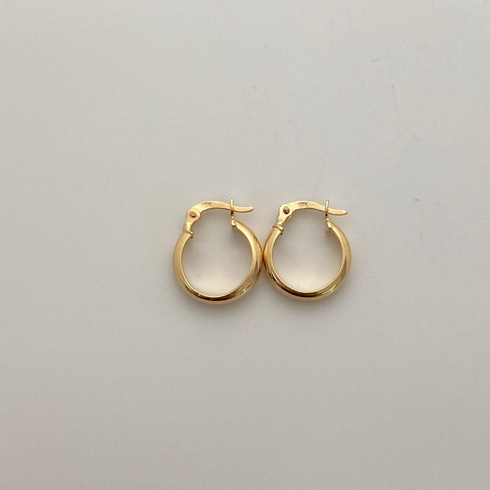 Candonga lisa semi plana Oro amarillo 18k 1,10 Gr / 1,5 Cm