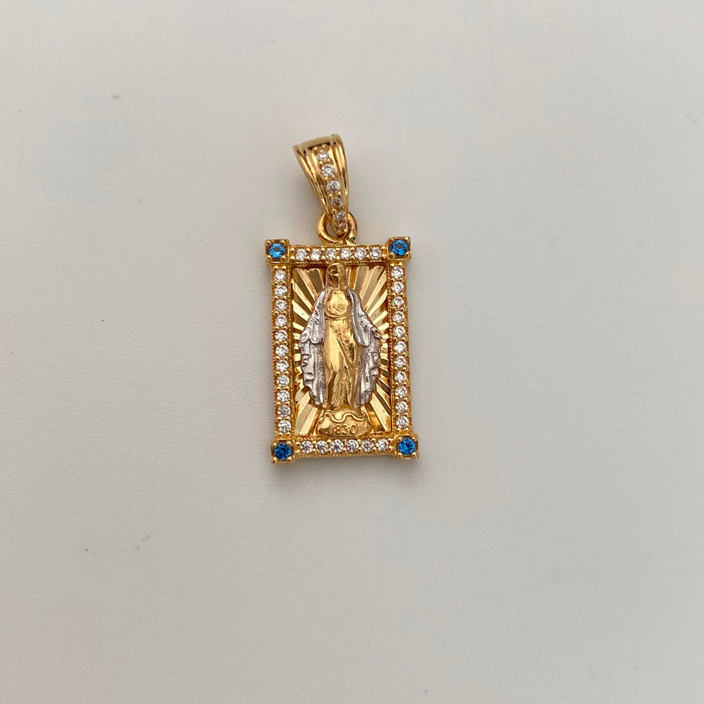 Dije Rectangular Casting Blanco y Azul Virgen Milagrosa Oro amarillo y Oro blanco 18k 3,44 Gr / 11,6 mm / 2,6 Cm