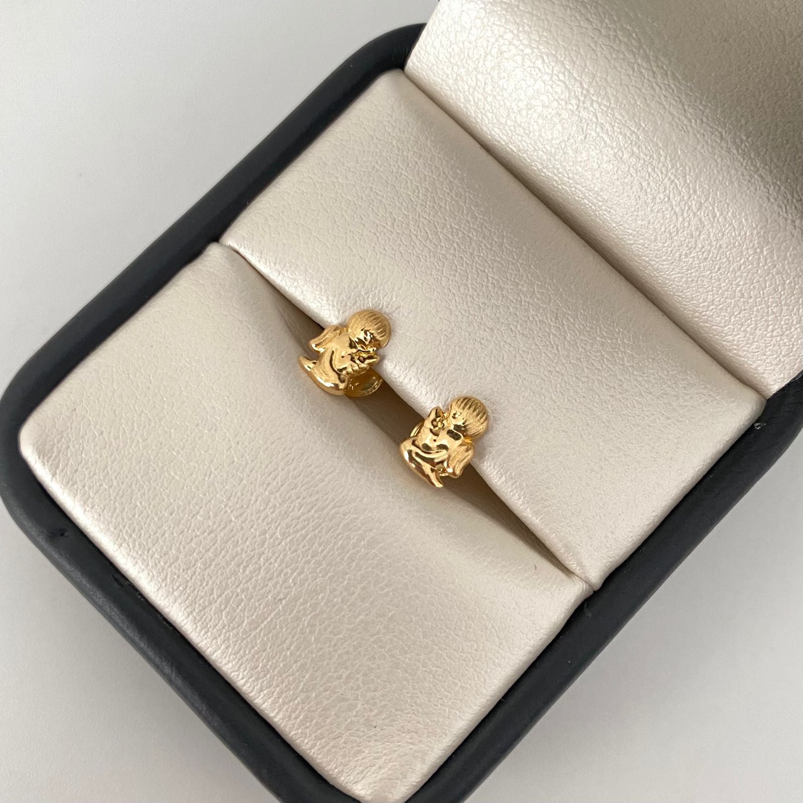 Topos angelito Oro amarillo 18k 0,55 Gr / 4,0 mm